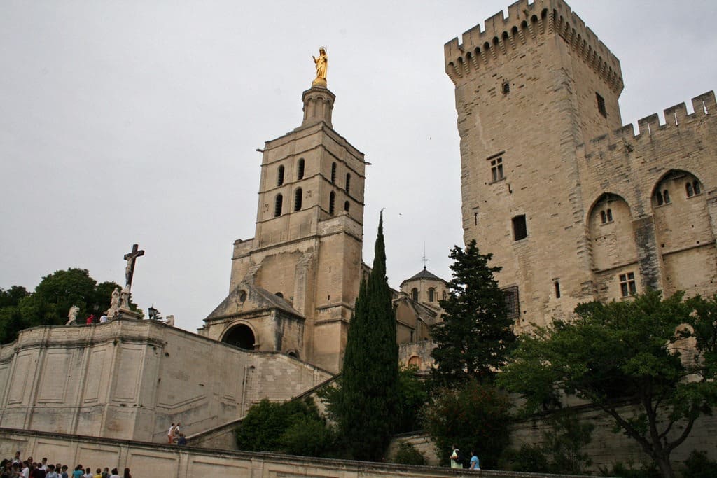 Avignon Southern France s Medieval City Guidester