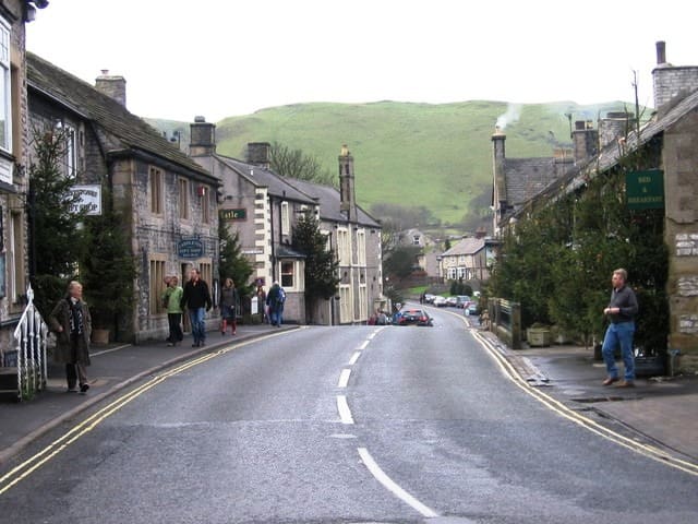 Castleton,_Derbyshire_-_geograph.org.uk_-_682874