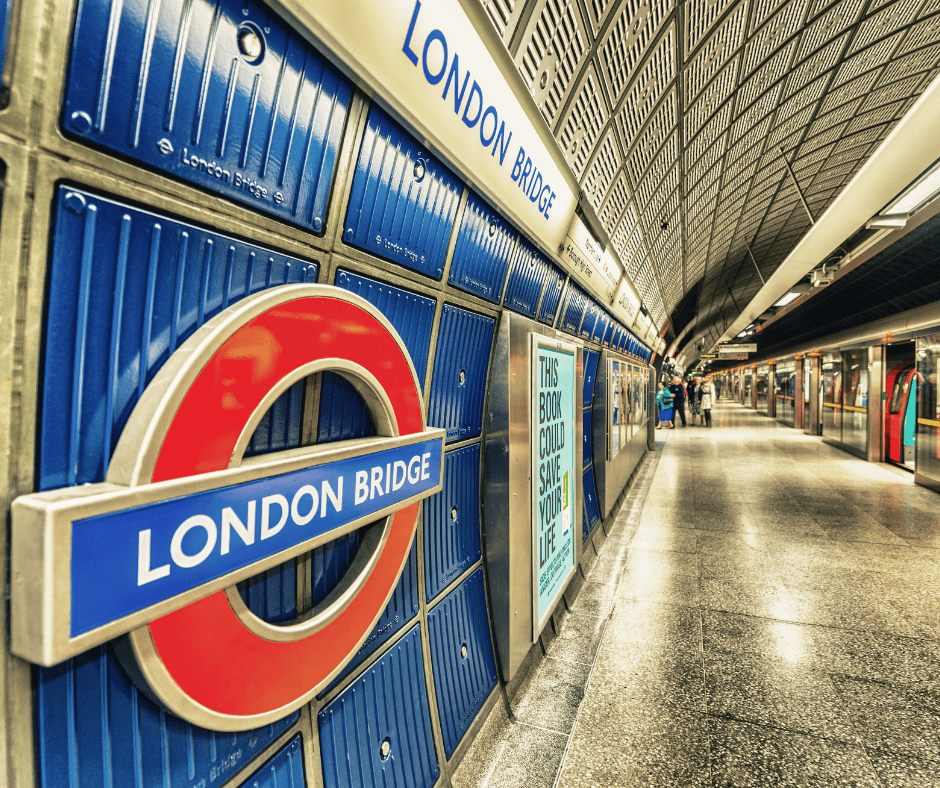 London Bridge Underground sign