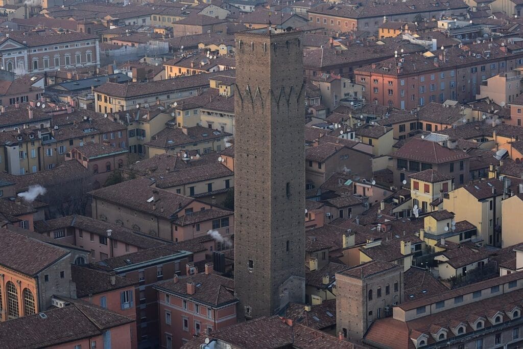 Prendiparte Tower Bologna