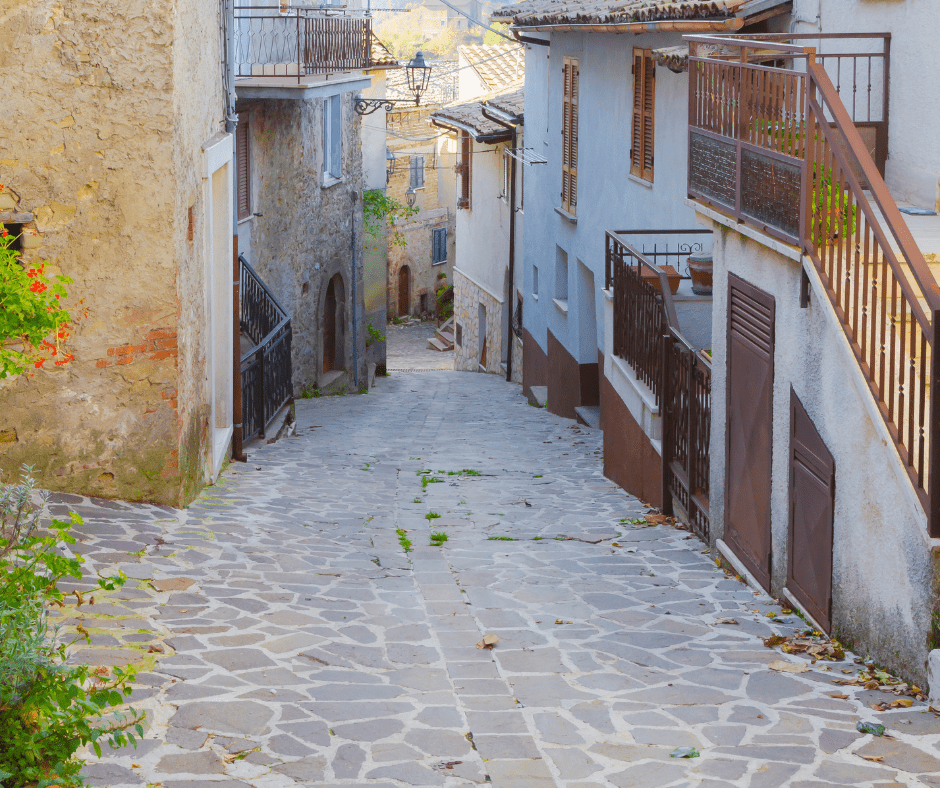 italian village, living the italian way